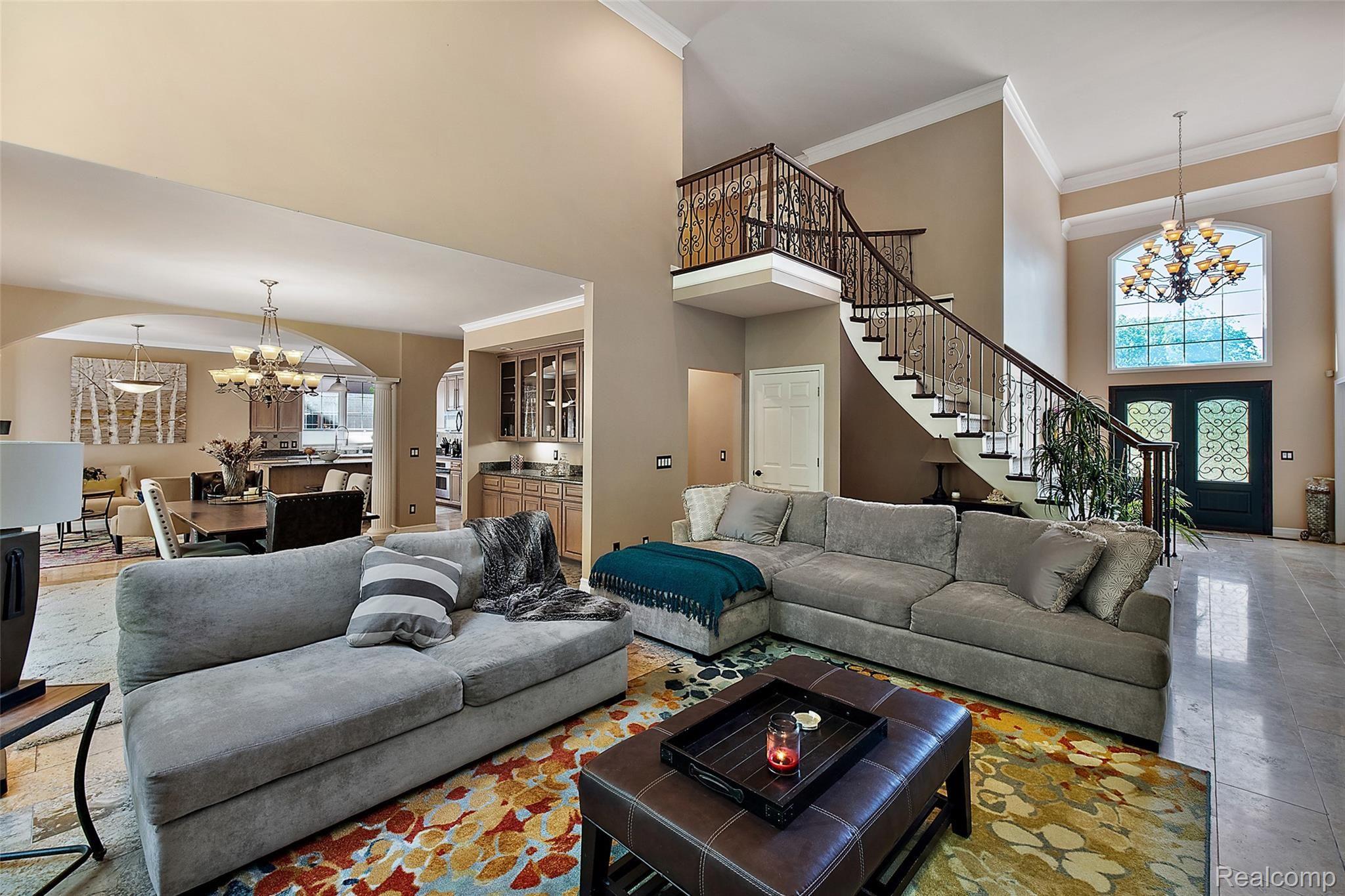 3501 Warwick Drive Rochester, MI 48309 - Photo 4 of 67 3501 Warwick Dr-27.jpg