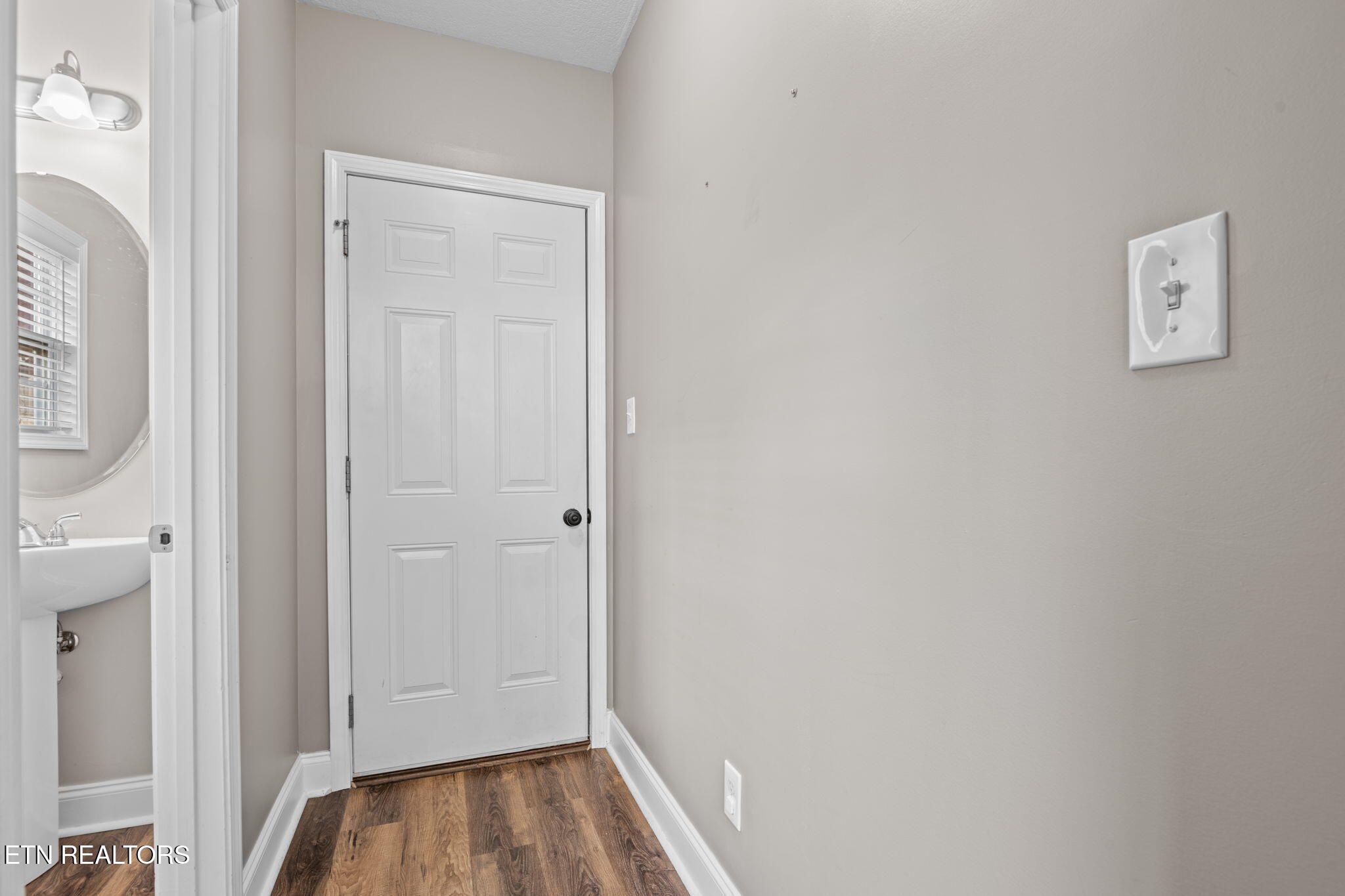 8429 Bowsong Lane Powell, TN 37849 - Photo 21 of 40 37-web-or-mls-8429 Bowsong-5200