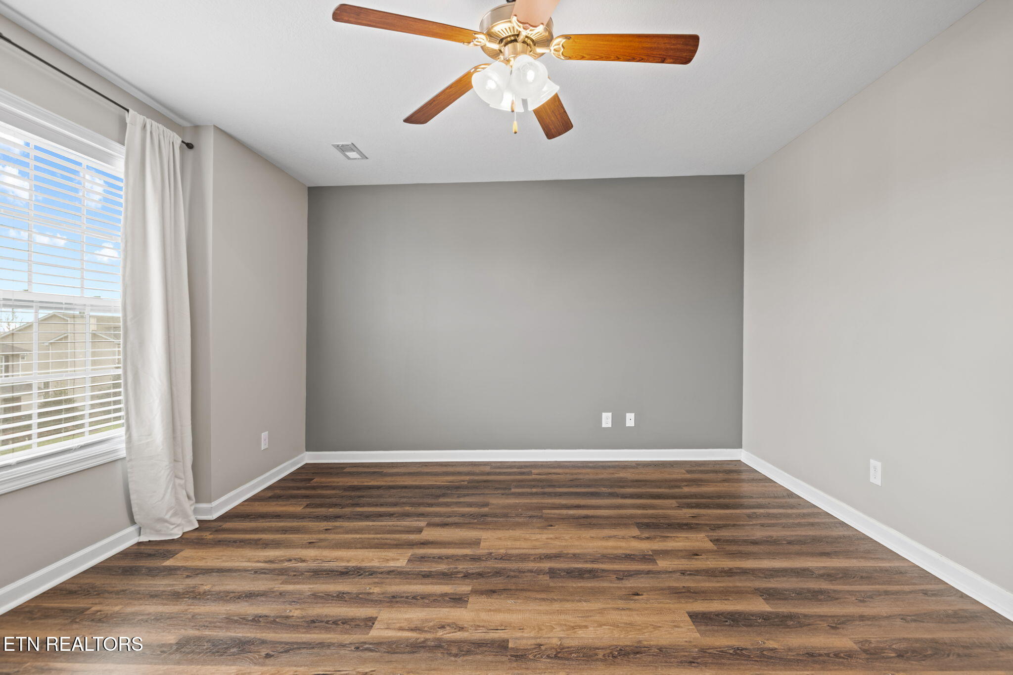 8429 Bowsong Lane Powell, TN 37849 - Photo 26 of 40 19-web-or-mls-8429 Bowsong-5117