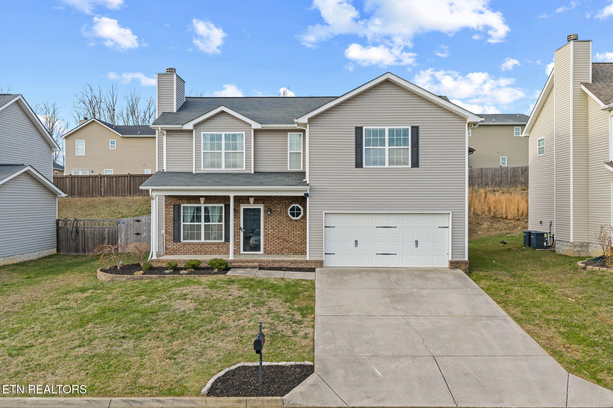 8429 Bowsong Lane Powell, TN 37849 - Photo 3 of 40 3-web-or-mls-8429 Bowsong--9-Edit