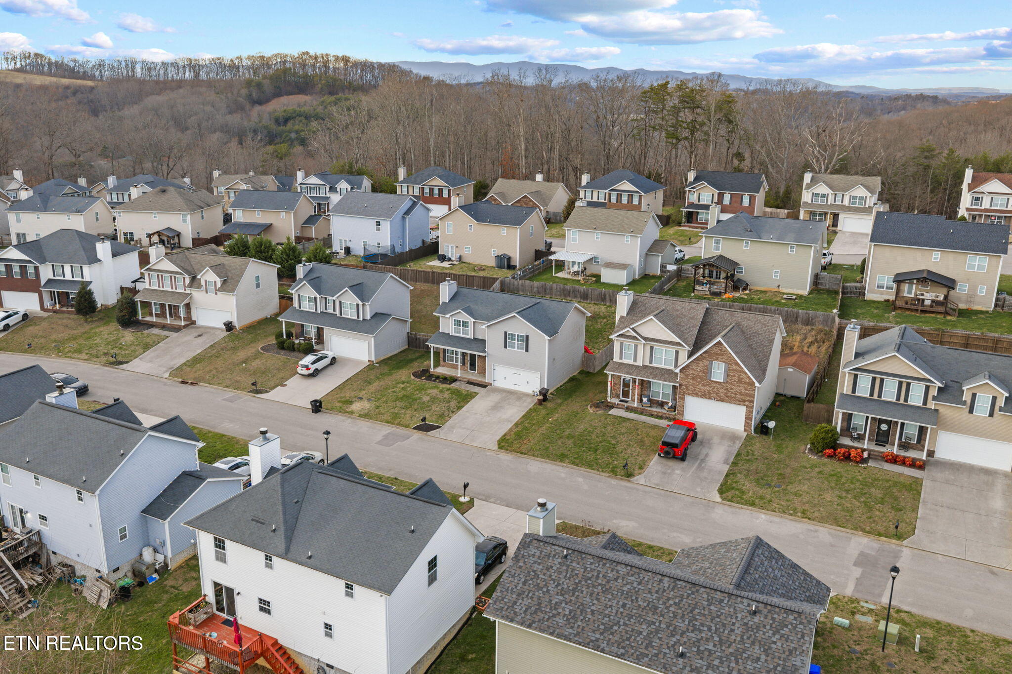 8429 Bowsong Lane Powell, TN 37849 - Photo 6 of 40 7-web-or-mls-8429 Bowsong--21