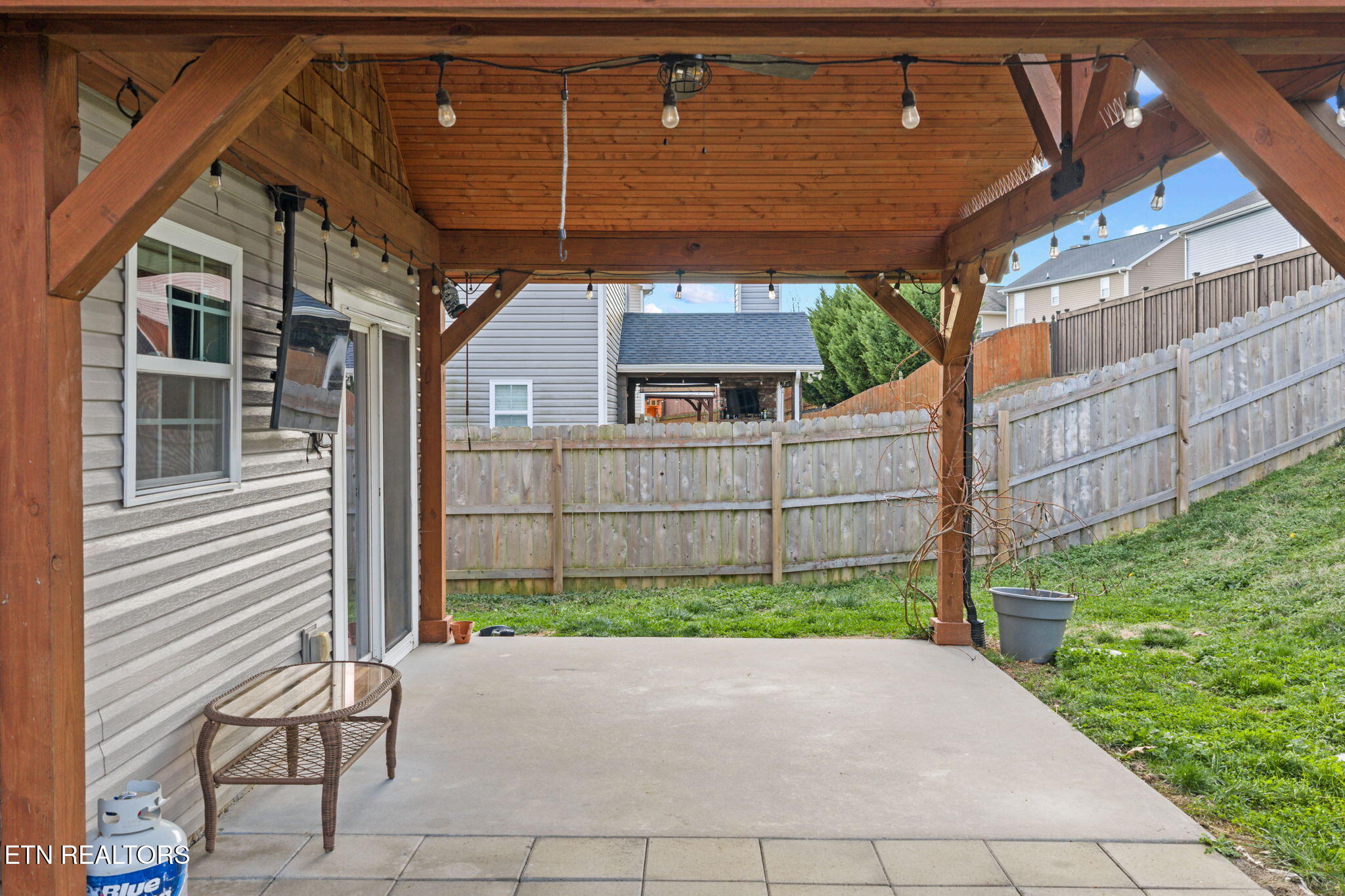 8429 Bowsong Lane Powell, TN 37849 - Photo 10 of 40 12-web-or-mls-8429 Bowsong--36