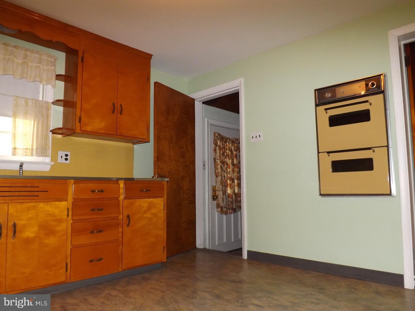 2224 Upper Stump Road Perkasie, PA 18944 - Photo 4 of 14