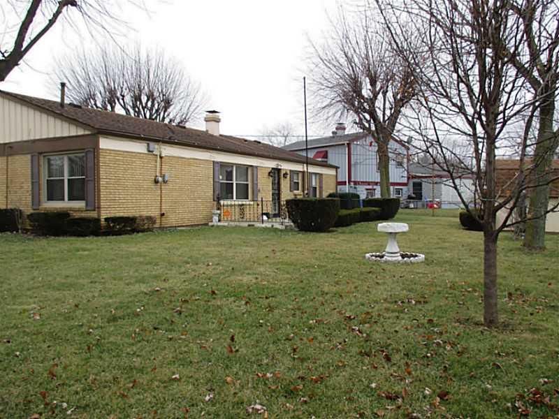 3633 Marseille Road Indianapolis, IN 46226 - Photo 2 of 17 Gallery Image 2