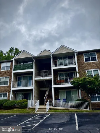 $299,999 | 17 Holly Court, Hamilton, NJ 08619