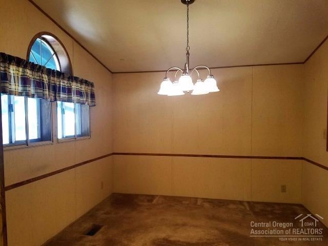 17813 Grimm Road Bend, OR 97707 - Photo 5 of 16 Gallery Image 5