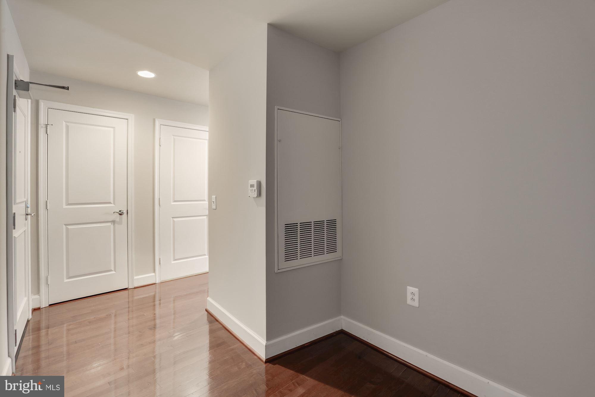 3600 South Glebe Road, Unit 428W Arlington, VA 22202 - Photo 23 of 47 Large den/office/guest space