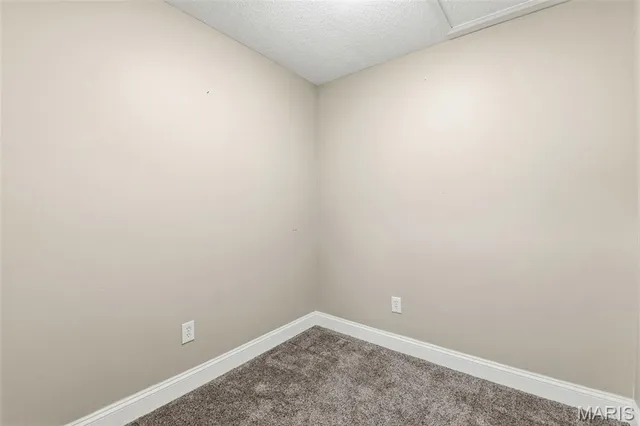 $155,000 | 1 Berview Circle, Unit B, St. Louis, MO 63129