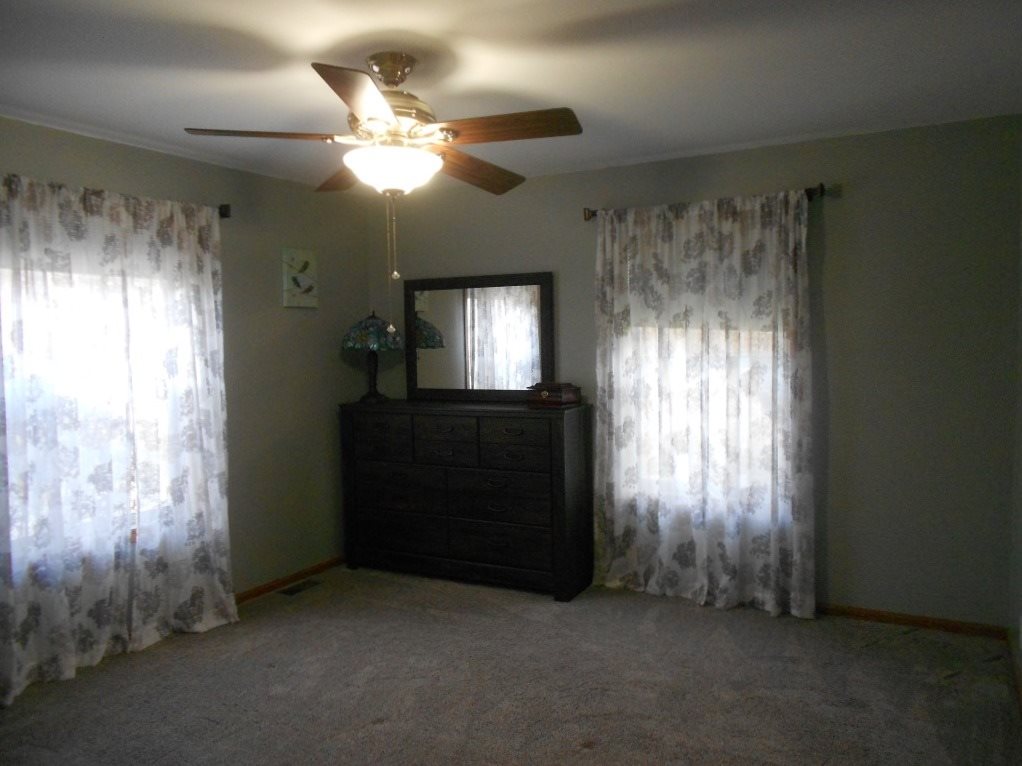 730 South Rich Road Ithaca, MI 48847 - Photo 10 of 20 1855719-9.JPG