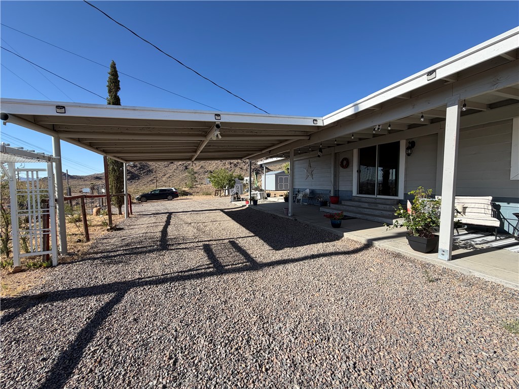 4680 Smoketree Road Golden Valley, AZ 86413 - Photo 3 of 39