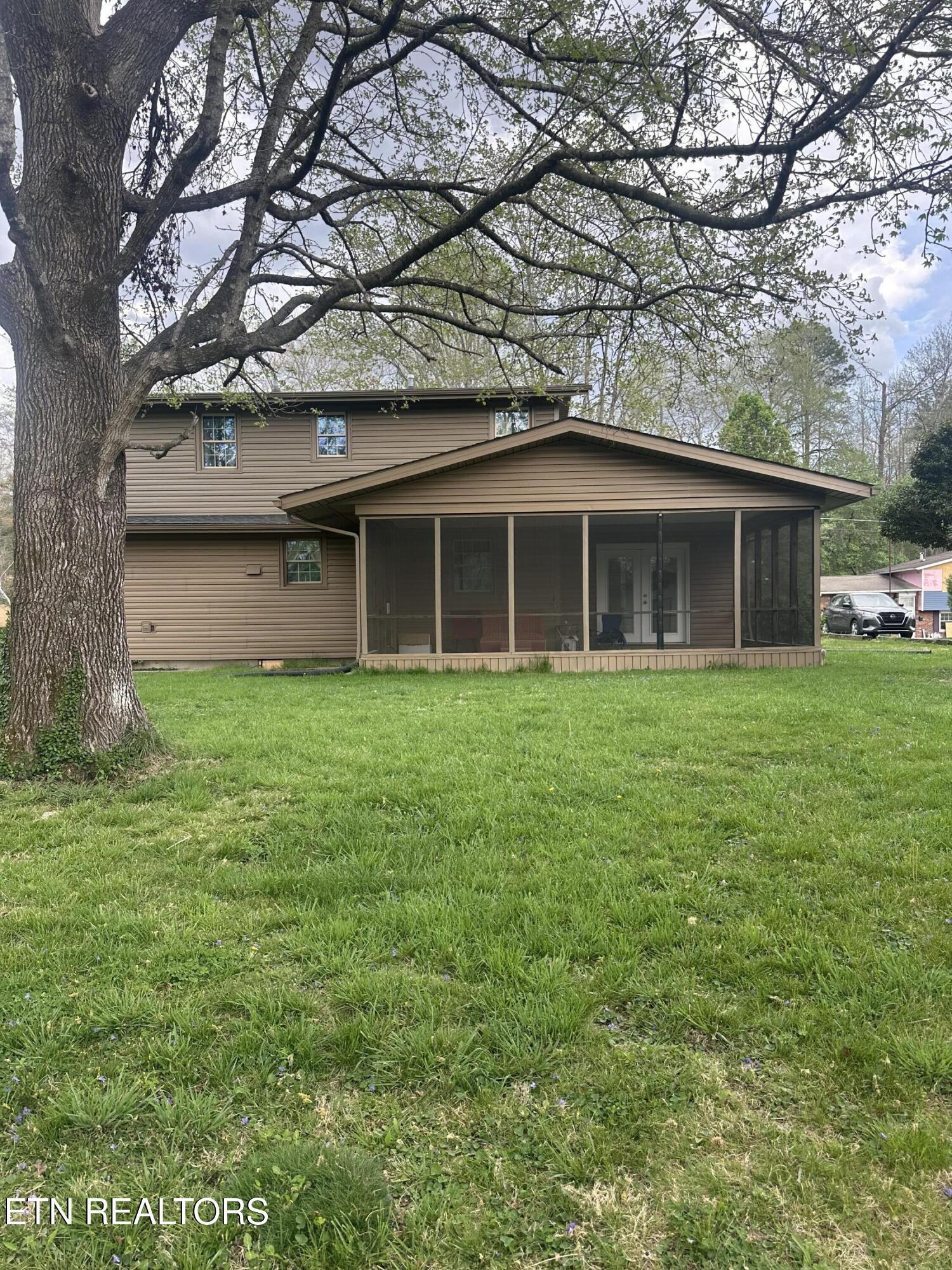 206 Summit Drive Middlesboro, KY 40965 - Photo 25 of 29 IMG_1519