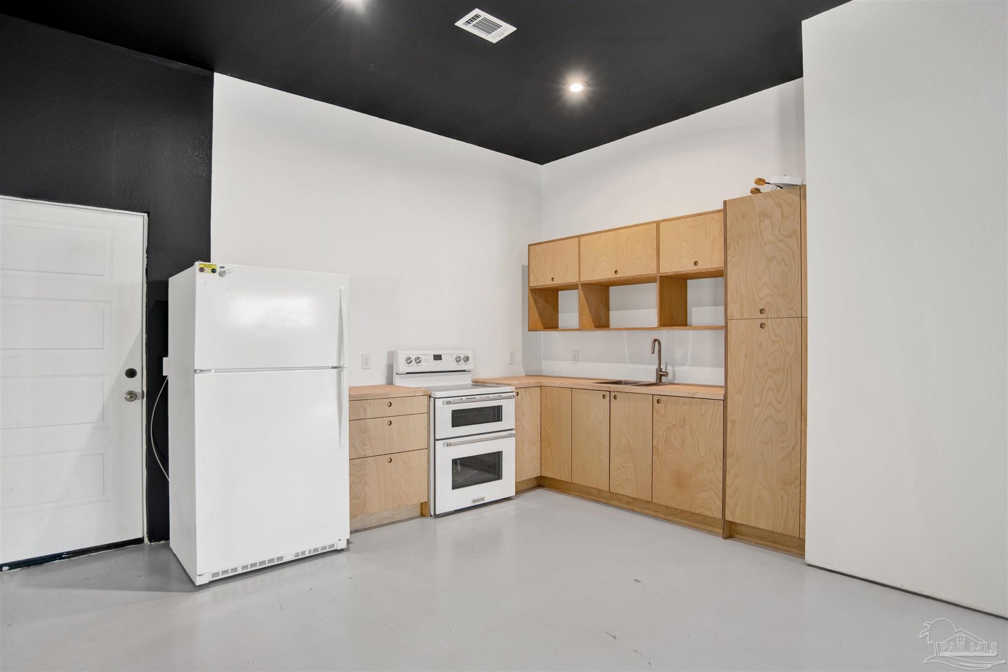 2810 Wallace Lake Road Pace, FL 32571 - Photo 41 of 54