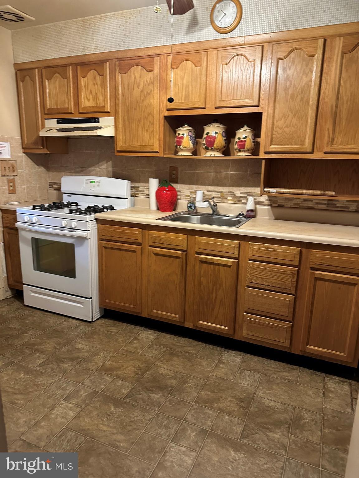4222 Fallstaff Road Baltimore, MD 21215 - Photo 8 of 24 Updated Kitchen