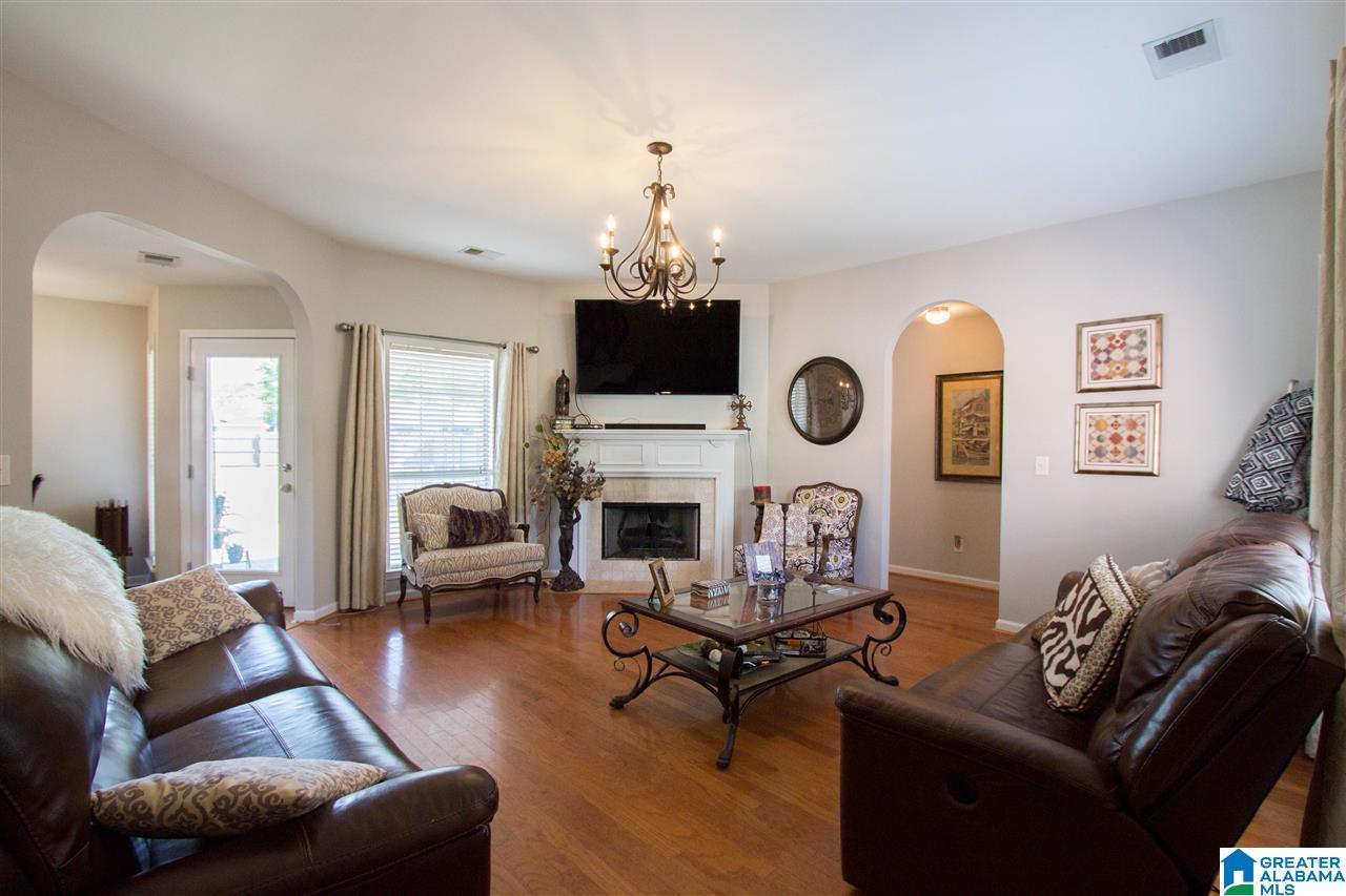 233 Silverstone Lane Alabaster, AL 35007 - Photo 5 of 39