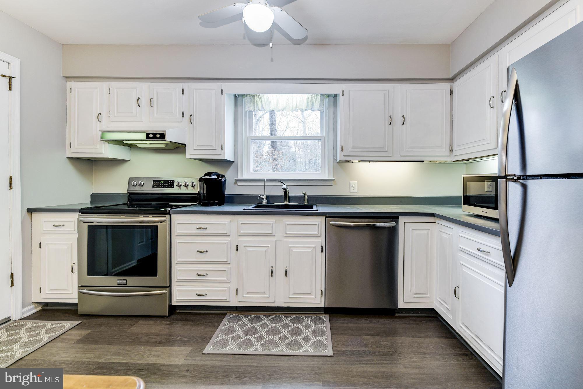 33 Tuckerton Road Shamong, NJ 08088 - Photo 11 of 27 Kitchen