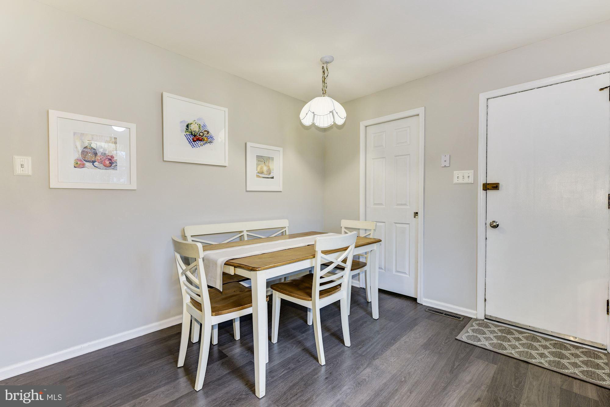 33 Tuckerton Road Shamong, NJ 08088 - Photo 13 of 27 Breakfast area