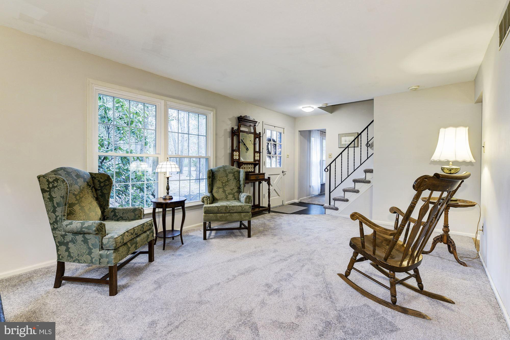 33 Tuckerton Road Shamong, NJ 08088 - Photo 3 of 27 Living Room