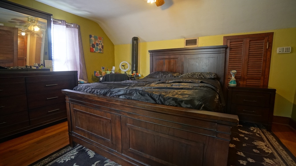 41 Parallel Street Springfield, MA 01104 - Photo 28 of 35 a bathroom with a sink and a mirror