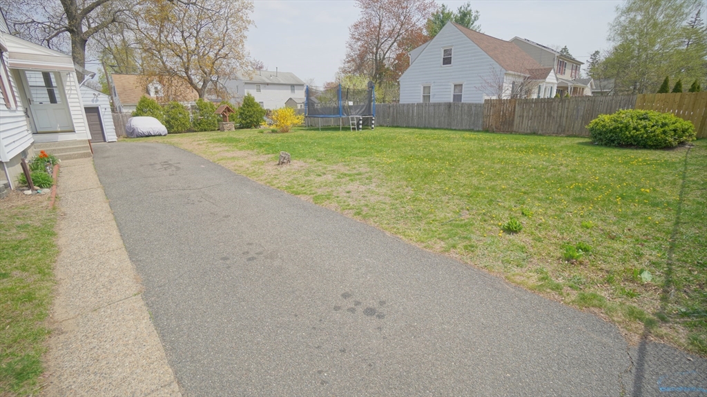 41 Parallel Street Springfield, MA 01104 - Photo 6 of 35 a view of a house with a yard