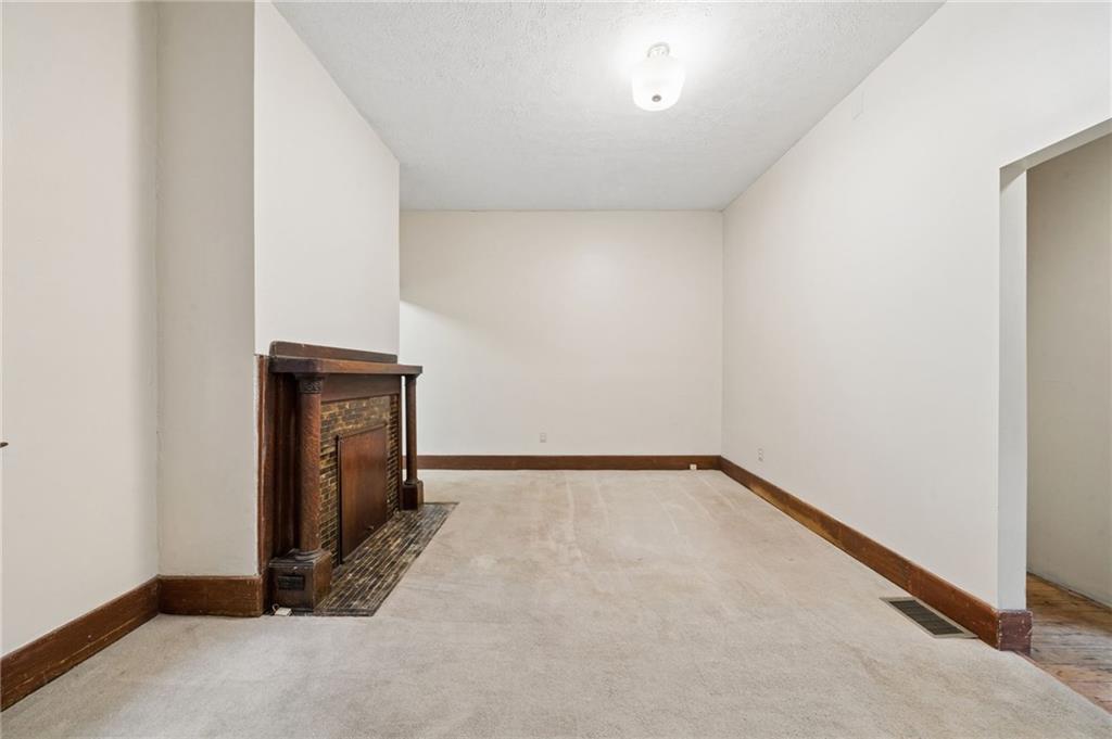 1523 Evergreen Road Pittsburgh, PA 15209 - Photo 13 of 35 a view of an empty room
