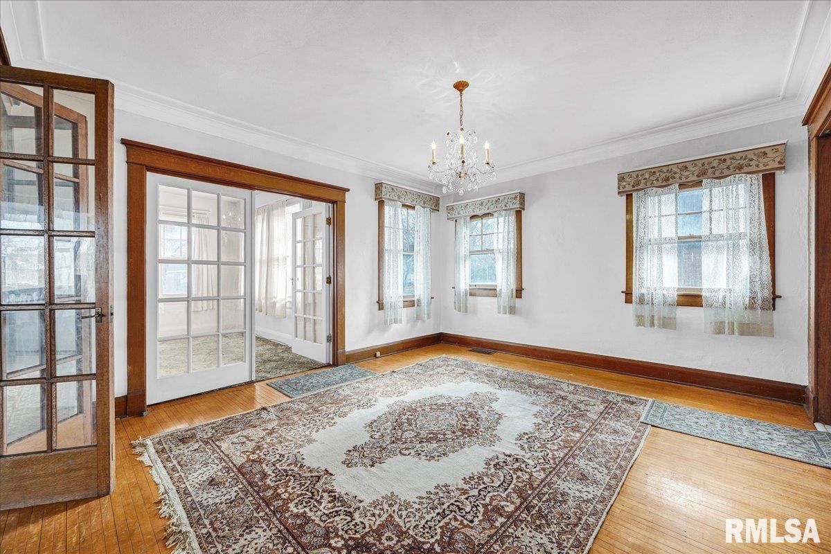 914 Washington Street Pekin, IL 61554 - Photo 12 of 44