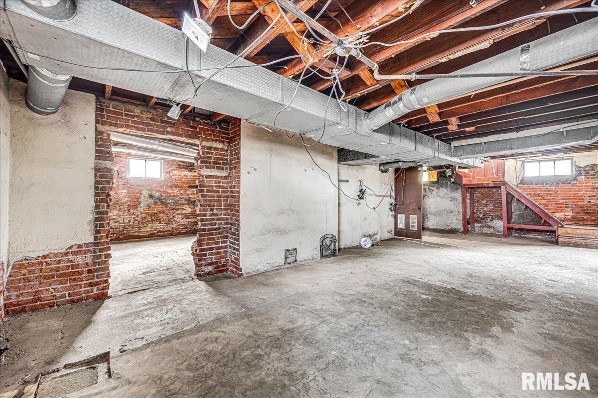 914 Washington Street Pekin, IL 61554 - Photo 29 of 44