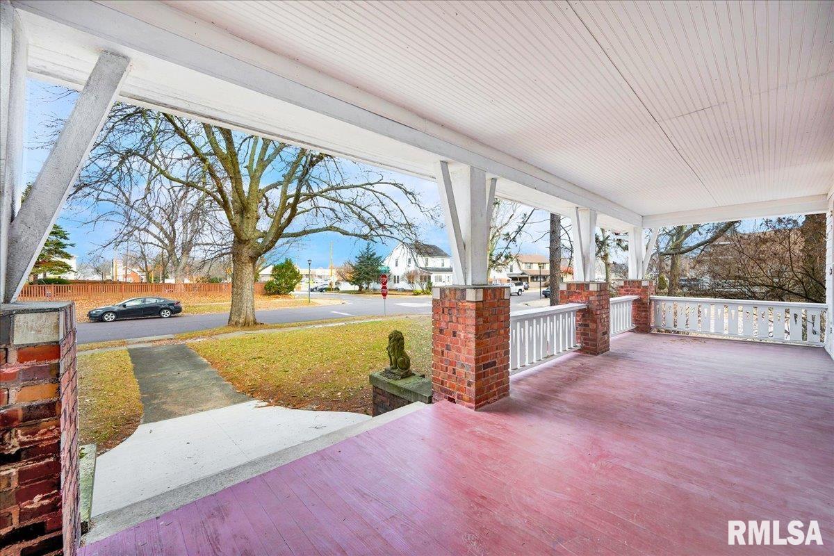 914 Washington Street Pekin, IL 61554 - Photo 35 of 44