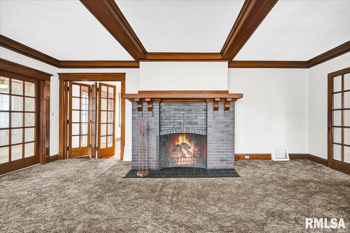 914 Washington Street Pekin, IL 61554 - Photo 6 of 44