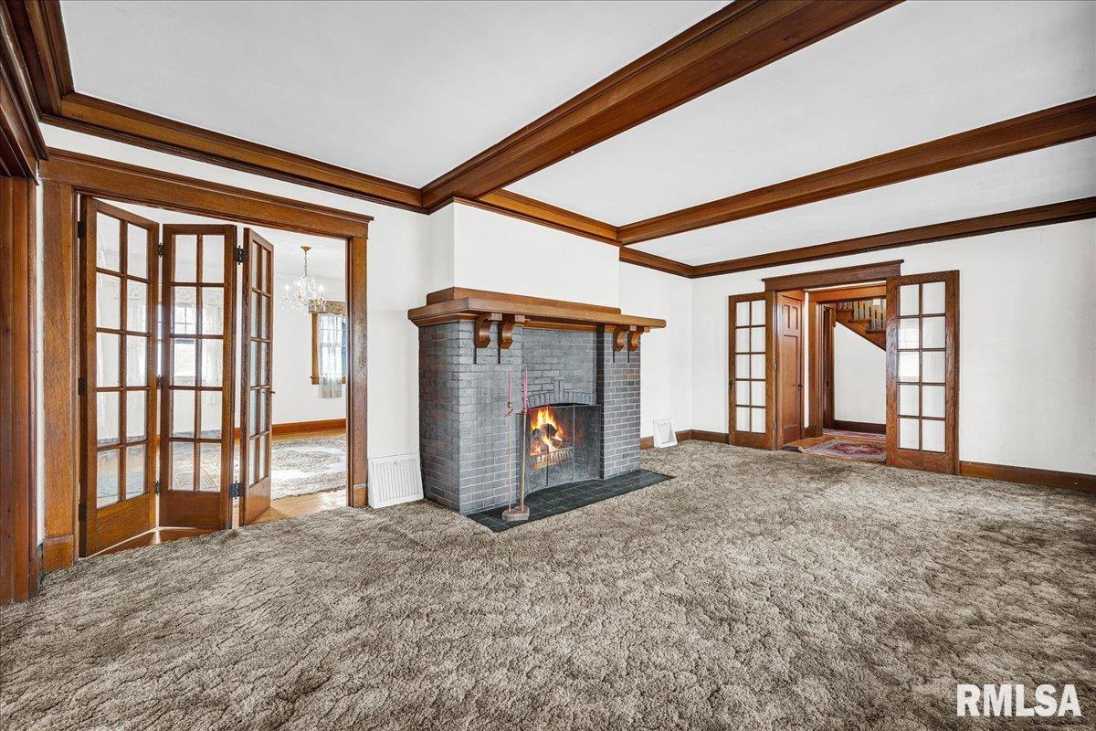 914 Washington Street Pekin, IL 61554 - Photo 7 of 44