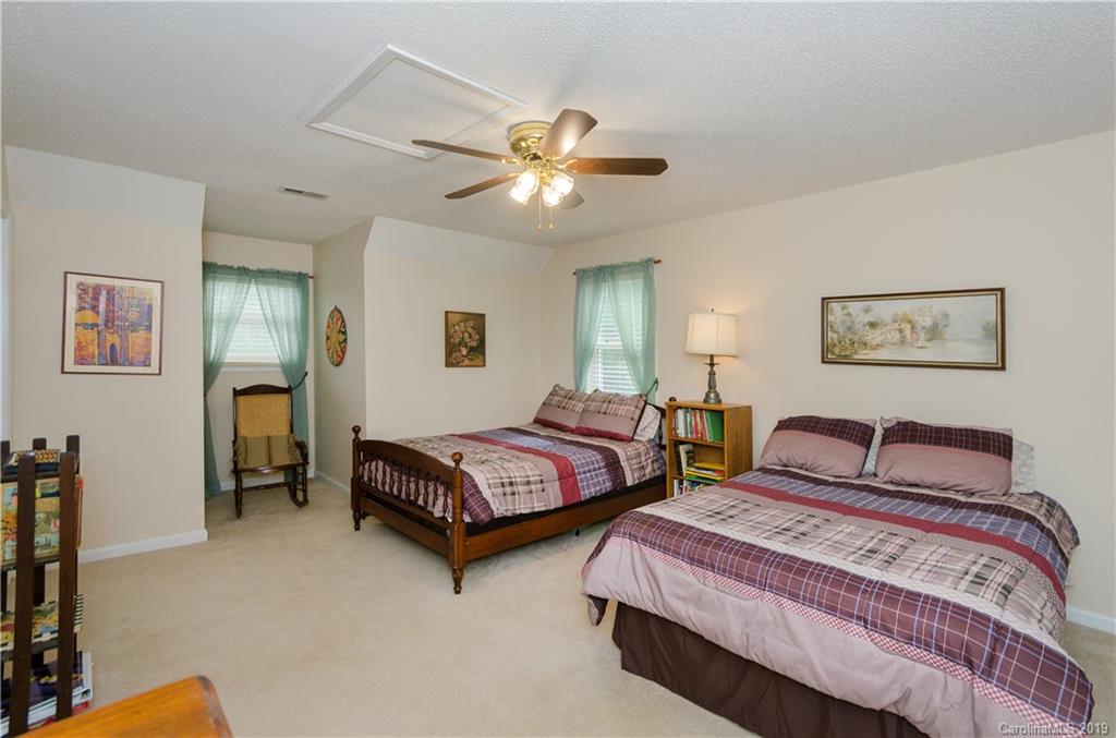 385 Racquet Club Road Asheville, NC 28803 - Photo 20 of 27