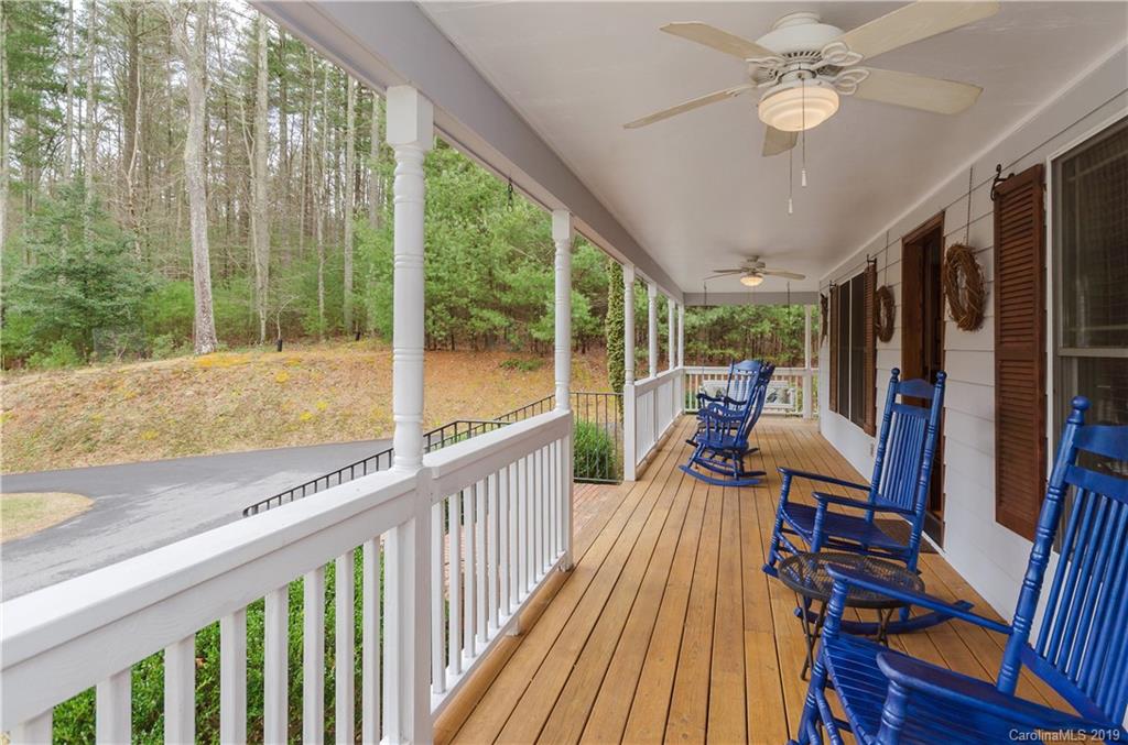 385 Racquet Club Road Asheville, NC 28803 - Photo 3 of 27
