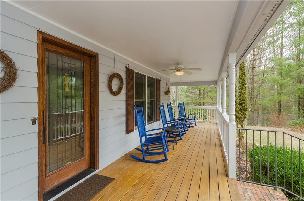 385 Racquet Club Road Asheville, NC 28803 - Photo 4 of 27