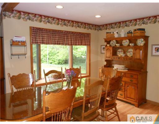 22 Valiant Road East Brunswick, NJ 08816 - Photo 6 of 15 Gallery Image 6