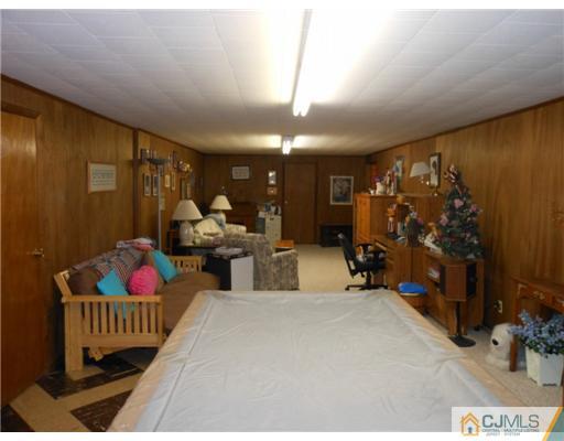 22 Valiant Road East Brunswick, NJ 08816 - Photo 10 of 15 Gallery Image 10