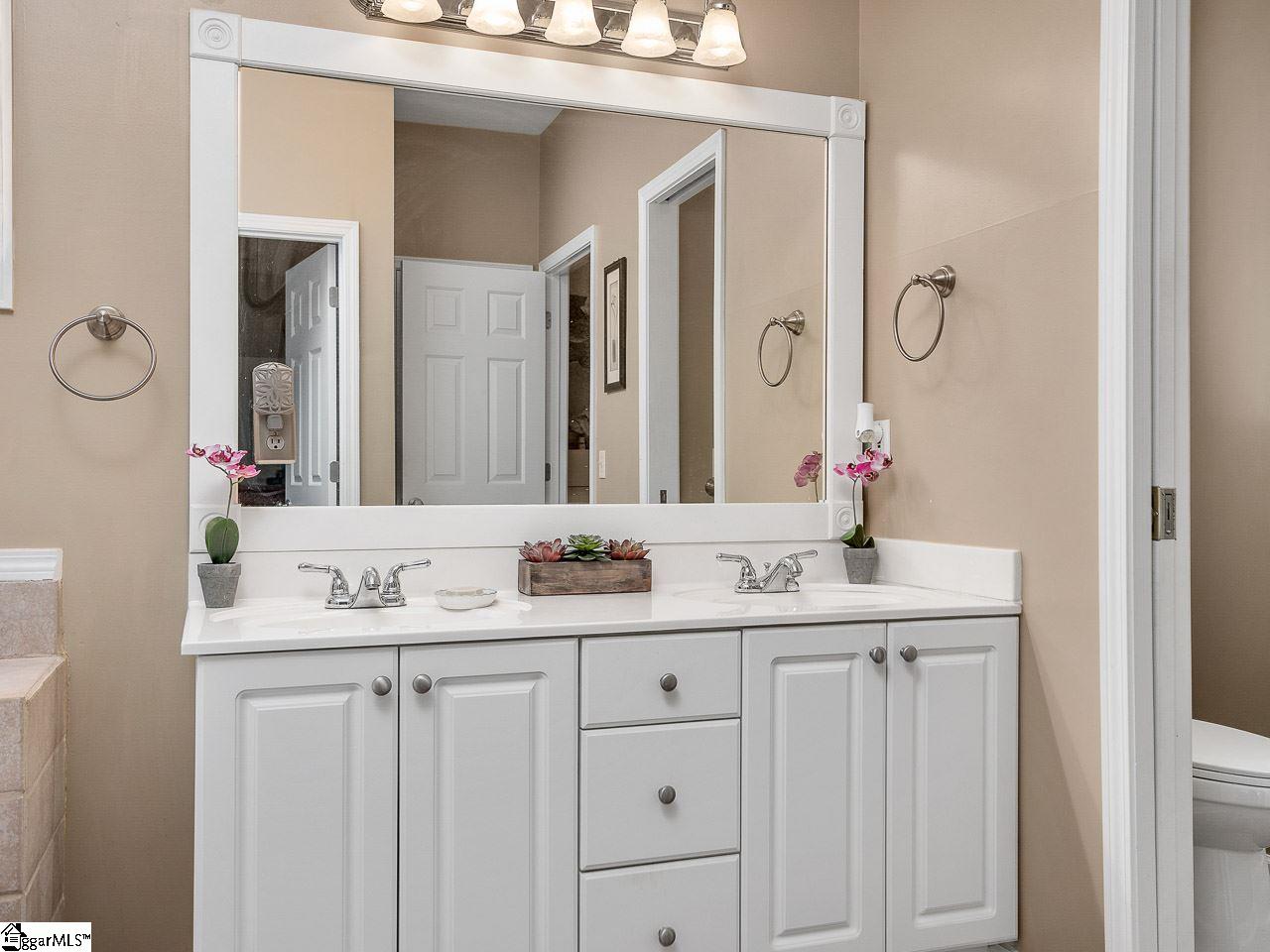 218 Abners Trail Road Greer, SC 29651 - Photo 16 of 36 Gallery Image 16