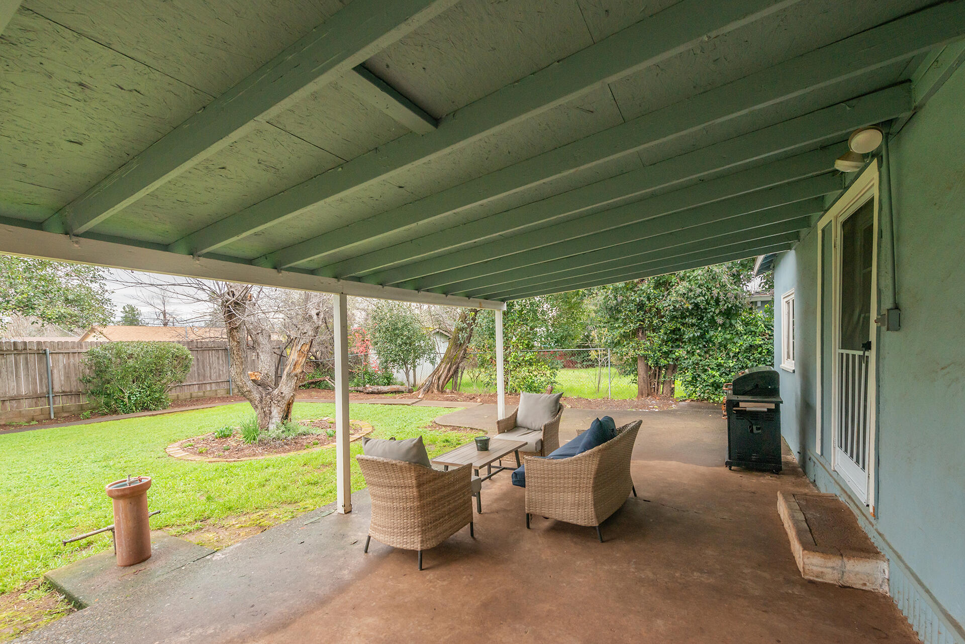 1115 2nd Street Redding, CA 96002 - Photo 31 of 39 a view of an outdoor sitting area