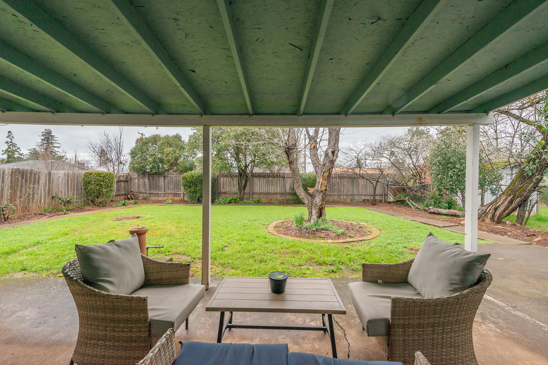 1115 2nd Street Redding, CA 96002 - Photo 33 of 39 a patio with garden area and patio