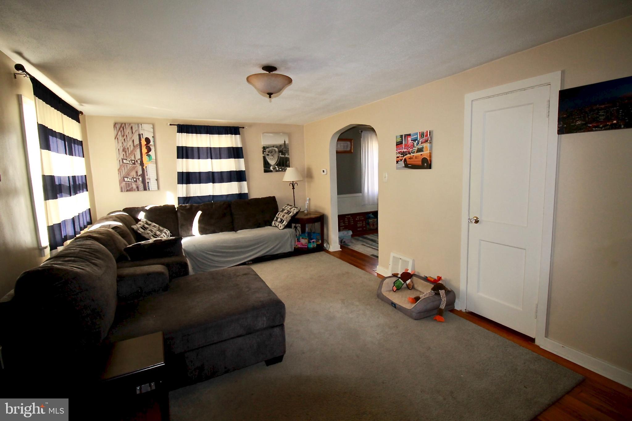 409 Hillside Road New Cumberland, PA 17070 - Photo 4 of 23 Gallery Image 4