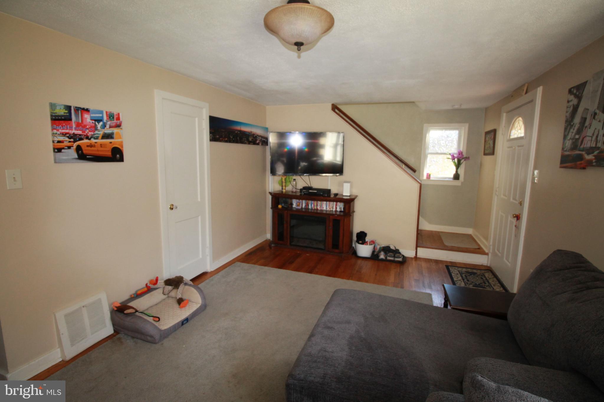 409 Hillside Road New Cumberland, PA 17070 - Photo 5 of 23 Gallery Image 5