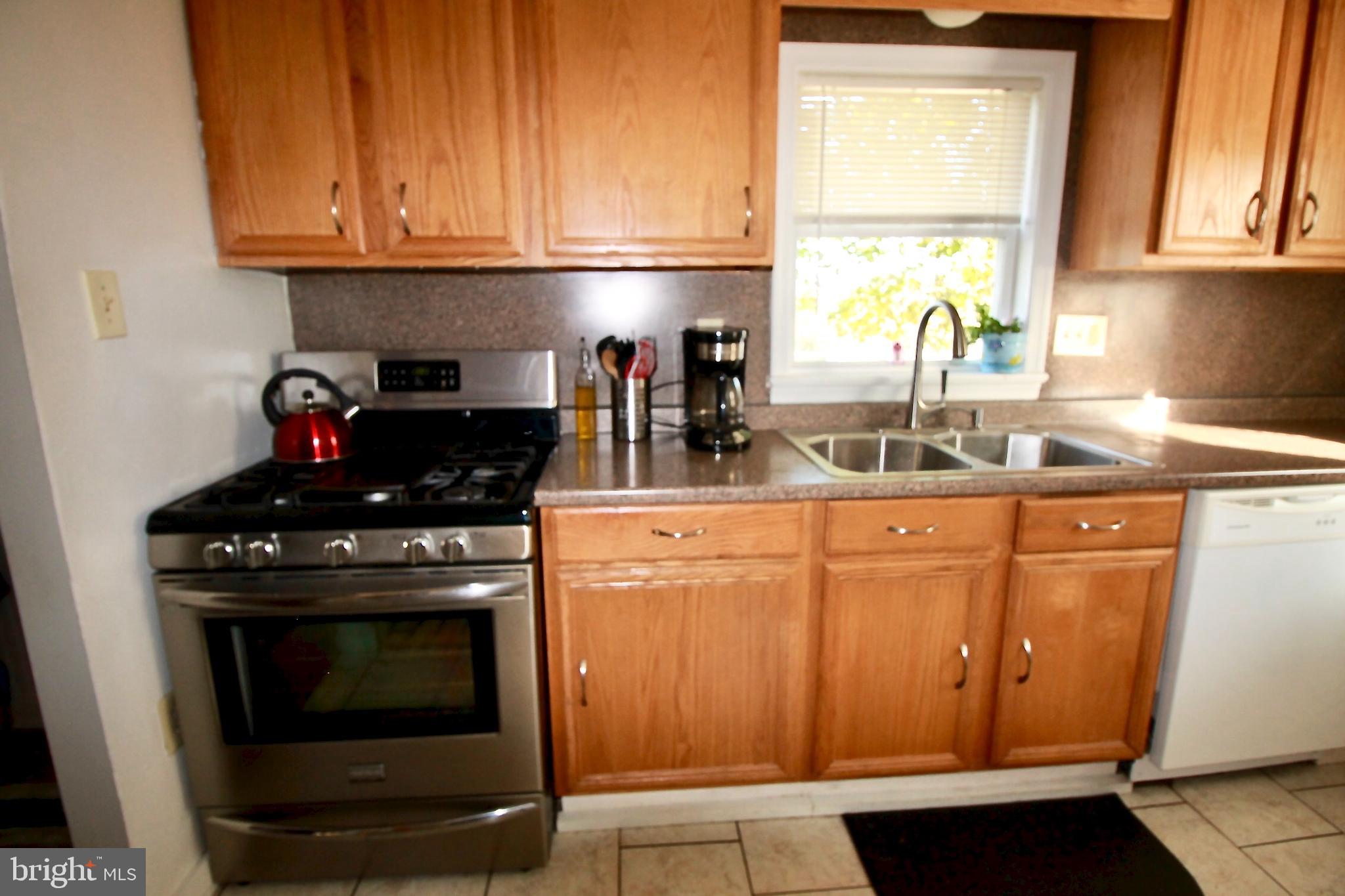 409 Hillside Road New Cumberland, PA 17070 - Photo 7 of 23 Gallery Image 7