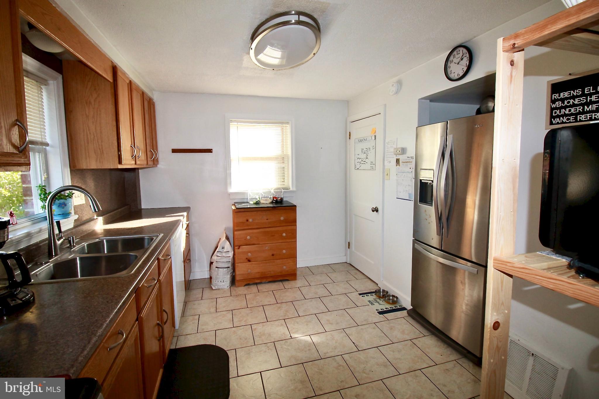 409 Hillside Road New Cumberland, PA 17070 - Photo 9 of 23 Gallery Image 9