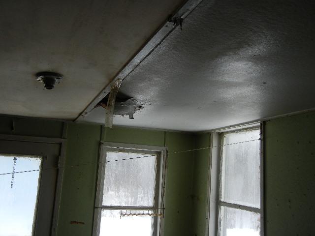 7614 Sayles Road Yale, MI 48097 - Photo 9 of 17 31043023-8.JPG