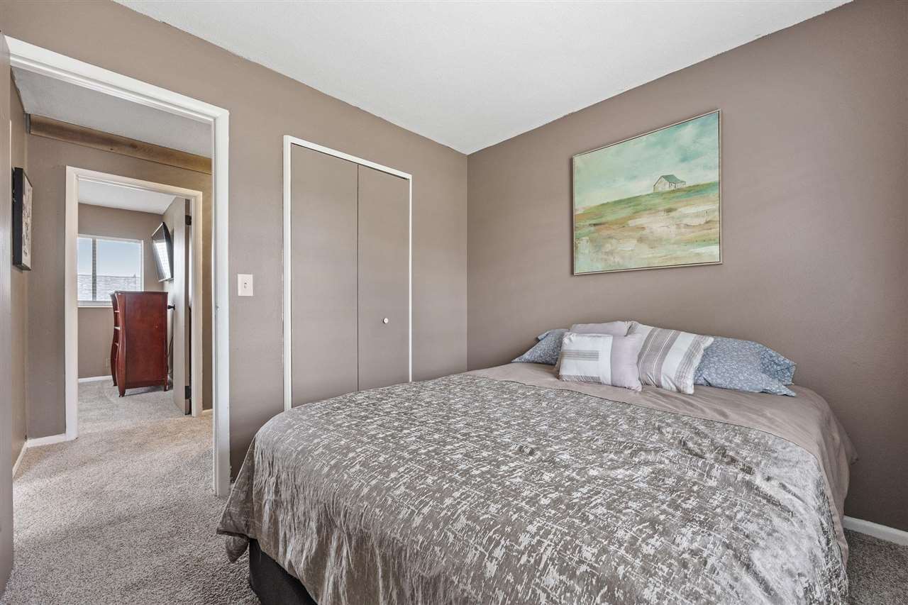 3232 Bramble Road Southwest Cedar Rapids, IA 52404 - Photo 14 of 25 Gallery Image 14
