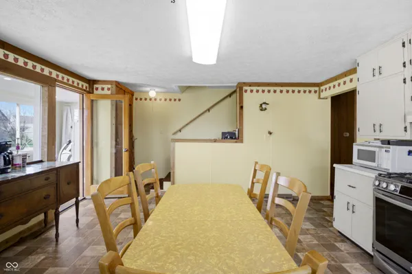 $319,900 | 3850 South 150 West, Columbus, IN 47201