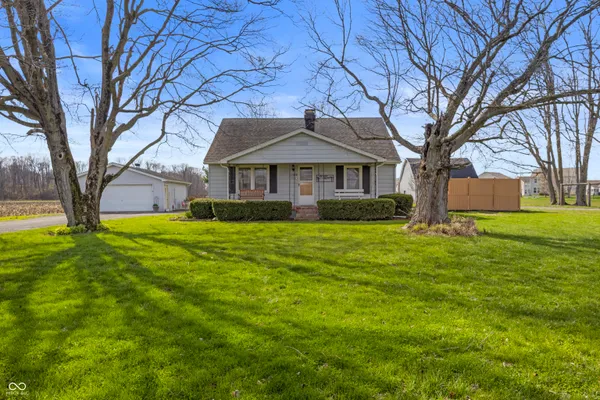 $319,900 | 3850 South 150 West, Columbus, IN 47201