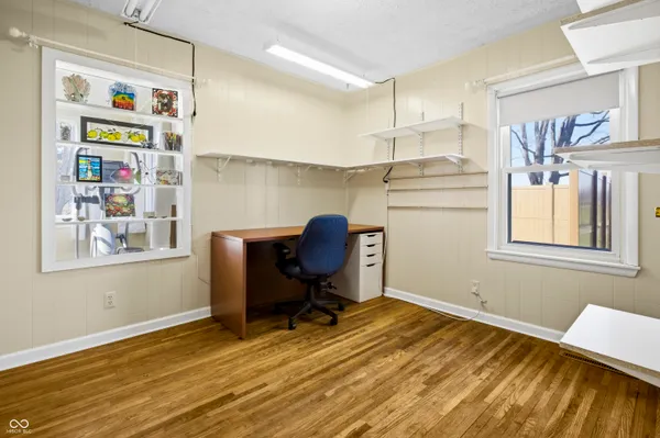 $319,900 | 3850 South 150 West, Columbus, IN 47201