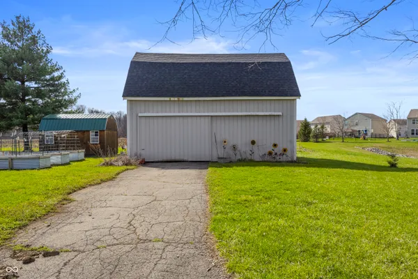 $319,900 | 3850 South 150 West, Columbus, IN 47201