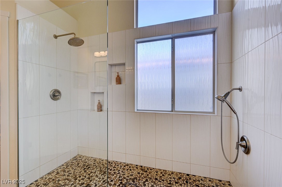 224 Misty Garden Street Henderson, NV 89012 - Photo 34 of 71 VIRTUALLY STAGED