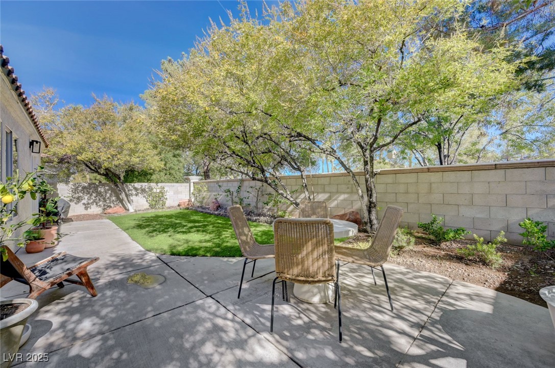 224 Misty Garden Street Henderson, NV 89012 - Photo 46 of 71 VIRTUALLY STAGED