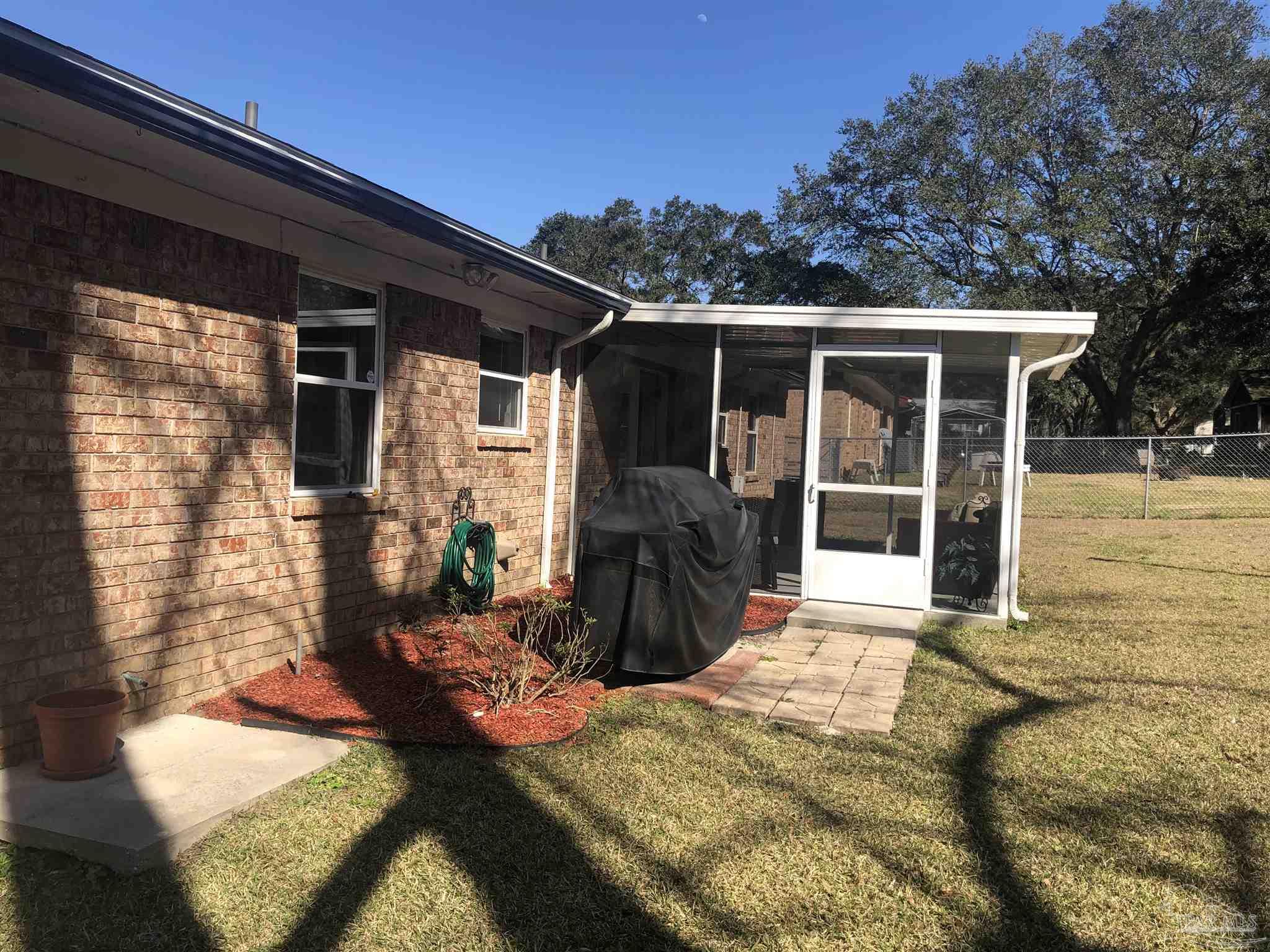 417 Ronda Street Pensacola, FL 32534 - Photo 14 of 50 Gallery Image 14